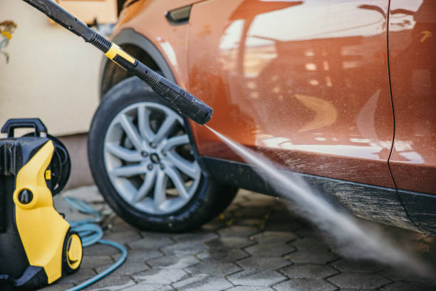 Best Roof Pressure Washing  in Burien, WA