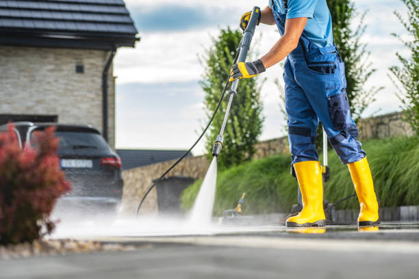 Why Choose Our Certified Pressure Washing Experts for Your Project Needs in Burien, WA?